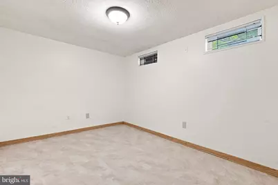 7384 Hallcrest Drive, McLean, VA 22102 - Photo 36