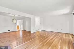 7384 Hallcrest Dr, McLean, VA 22102 - Photo 6