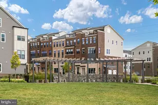 13708 Aviation Pl, Herndon, VA 20171 - Photo 18