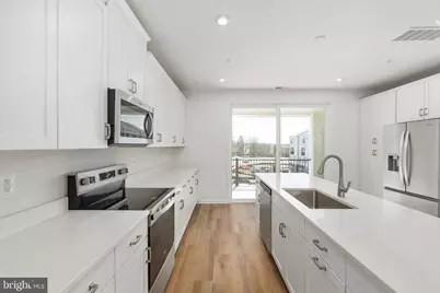 13708 Aviation Place, Herndon, VA 20171 - Photo 36
