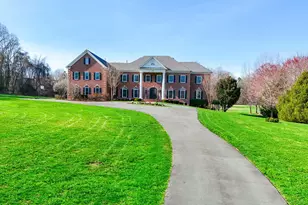 9722 Arnon Chapel Rd, Great Falls, VA 22066 - Photo 20