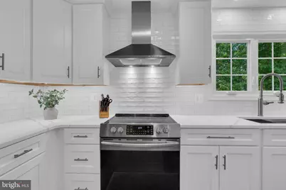 8101 Jeffrey Court, Fairfax Station, VA 22039 - Photo 18