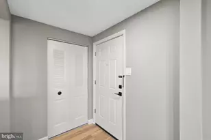 8385 Brockham Dr, Alexandria, VA 22309 - Photo 4
