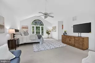 2565 Holly Manor Dr, Falls Church, VA 22043 - Photo 24