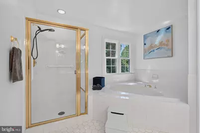 2565 Holly Manor Drive, Falls Church, VA 22043 - Photo 26