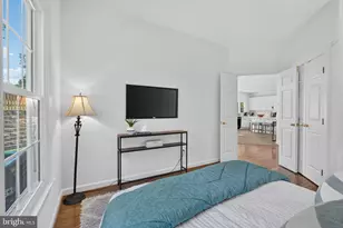 2565 Holly Manor Dr, Falls Church, VA 22043 - Photo 18