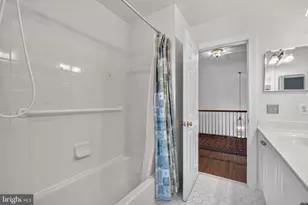 2565 Holly Manor Dr, Falls Church, VA 22043 - Photo 30