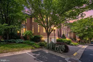 2026 Mayfair McLean Ct, Falls Church, VA 22043 - Photo 12