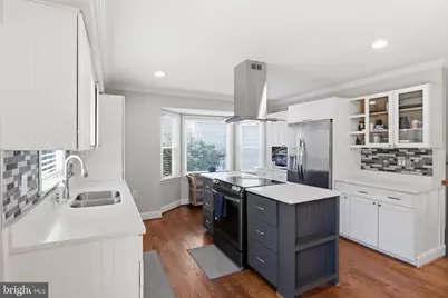 7685 Green Garland Drive, Springfield, VA 22153 - Photo 6