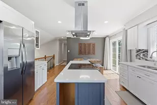 7685 Green Garland Dr, Springfield, VA 22153 - Photo 10