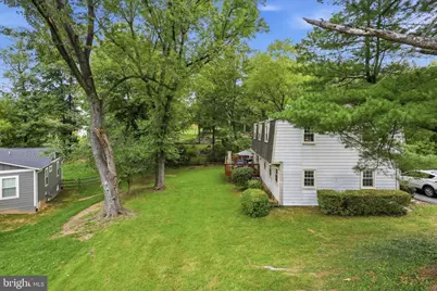 300 Broadleaf Drive NE, Vienna, VA 22180 - Photo 4