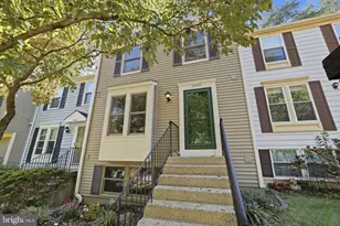 11005 Barton Hill Ct, Reston, VA 20191 - Photo 2