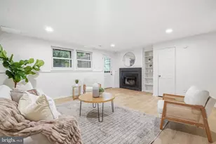 11005 Barton Hill Ct, Reston, VA 20191 - Photo 6