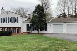 2321 Bedfordshire Cir, Reston, VA 20191 - Photo 1