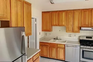 2321 Bedfordshire Cir, Reston, VA 20191 - Photo 8