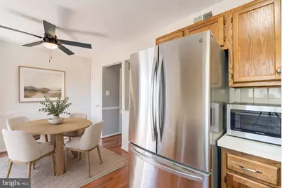 14536 Castleford Court, Centreville, VA 20121 - Photo 16