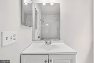 11736 Decade Ct, Reston, VA 20191 - Photo 24
