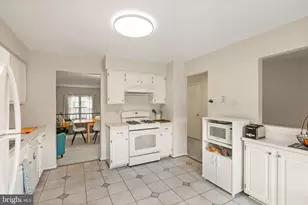 7877 Hampton Village Pass, Annandale, VA 22003 - Photo 12