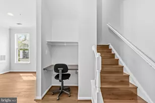11349 Aristotle Dr, Fairfax, VA 22030 - Photo 18