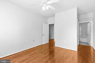 11349 Aristotle Dr, Fairfax, VA 22030 - Photo 20