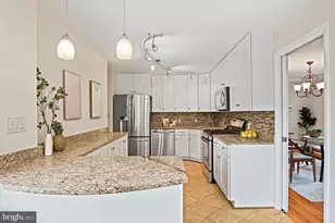 1919 Youngblood St, McLean, VA 22101 - Photo 12