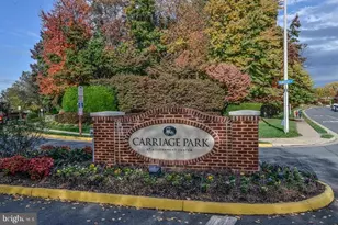 11702 Tumbrel Ct, Fairfax, VA 22030 - Photo 2
