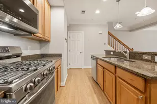 5718 Callcott Way, Alexandria, VA 22312 - Photo 6