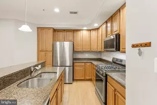 5718 Callcott Way, Alexandria, VA 22312 - Photo 2