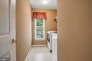 8558 Fisher Woods Dr, Lorton, VA 22079 - Photo 56