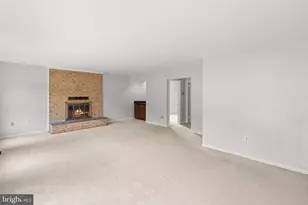 1824 Abbey Oak Dr, Vienna, VA 22182 - Photo 4