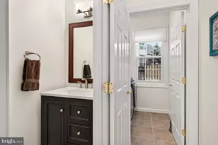 5811 Cub Stream Dr, Centreville, VA 20120 - Photo 12