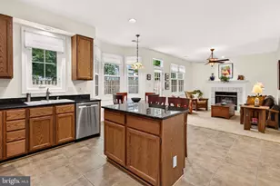 5811 Cub Stream Dr, Centreville, VA 20120 - Photo 16