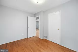 2918 Monroe Pl, Falls Church, VA 22042 - Photo 28