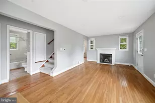 2918 Monroe Pl, Falls Church, VA 22042 - Photo 12