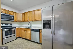 3800 Powell Ln, Falls Church, VA 22041 - Photo 6