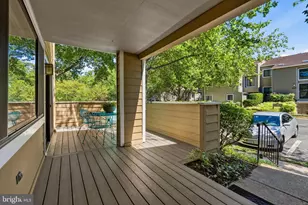 11026 Villaridge Ct, Reston, VA 20191 - Photo 30