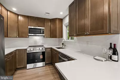 11026 Villaridge Court, Reston, VA 20191 - Photo 14