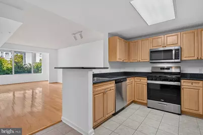 2726 Gallows Road #101, Vienna, VA 22180 - Photo 14