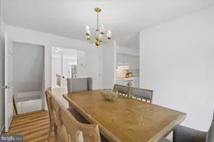 8902 Winding Hollow Way, Springfield, VA 22152 - Photo 6