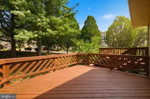 8902 Winding Hollow Way, Springfield, VA 22152 - Photo 12
