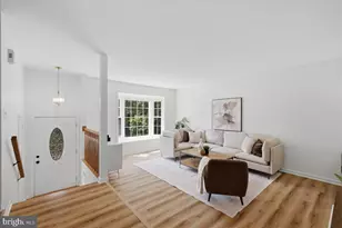 8902 Winding Hollow Way, Springfield, VA 22152 - Photo 2