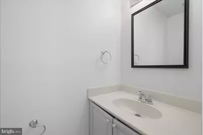 8902 Winding Hollow Way, Springfield, VA 22152 - Photo 10