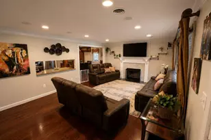 6808 Darby Ln, Springfield, VA 22150 - Photo 2