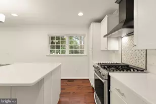 6203 Hardy Dr, McLean, VA 22101 - Photo 12