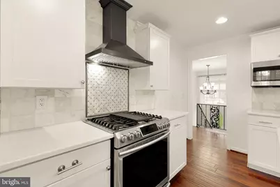 6203 Hardy Drive, McLean, VA 22101 - Photo 10