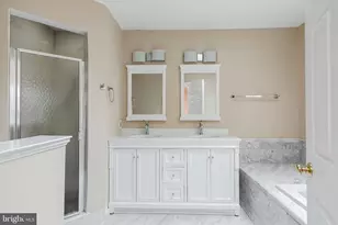 9681 Dutchman Dr, Lorton, VA 22079 - Photo 30