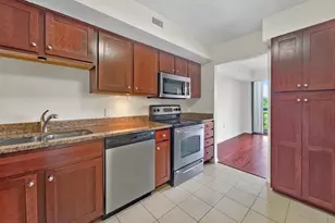 2230 George C Marshall Dr, Falls Church, VA 22043 - Photo 4