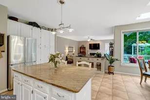 8929 Mountain Ash Dr, Springfield, VA 22153 - Photo 24