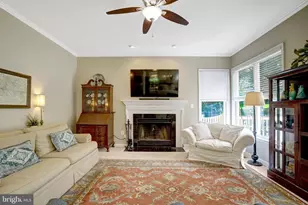 8929 Mountain Ash Dr, Springfield, VA 22153 - Photo 12