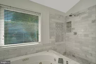 8929 Mountain Ash Dr, Springfield, VA 22153 - Photo 62